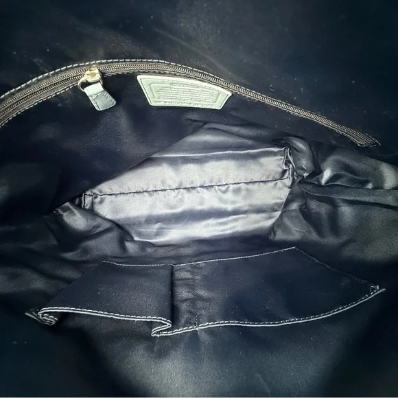 ❗️SOLD❗️ Coach Laura Signature Light Blue Purse Canvas Leather - Picture 7 of 7